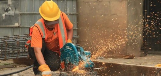 Obreros piden a gobierno que convoque a reunión para fijar salario mínimo